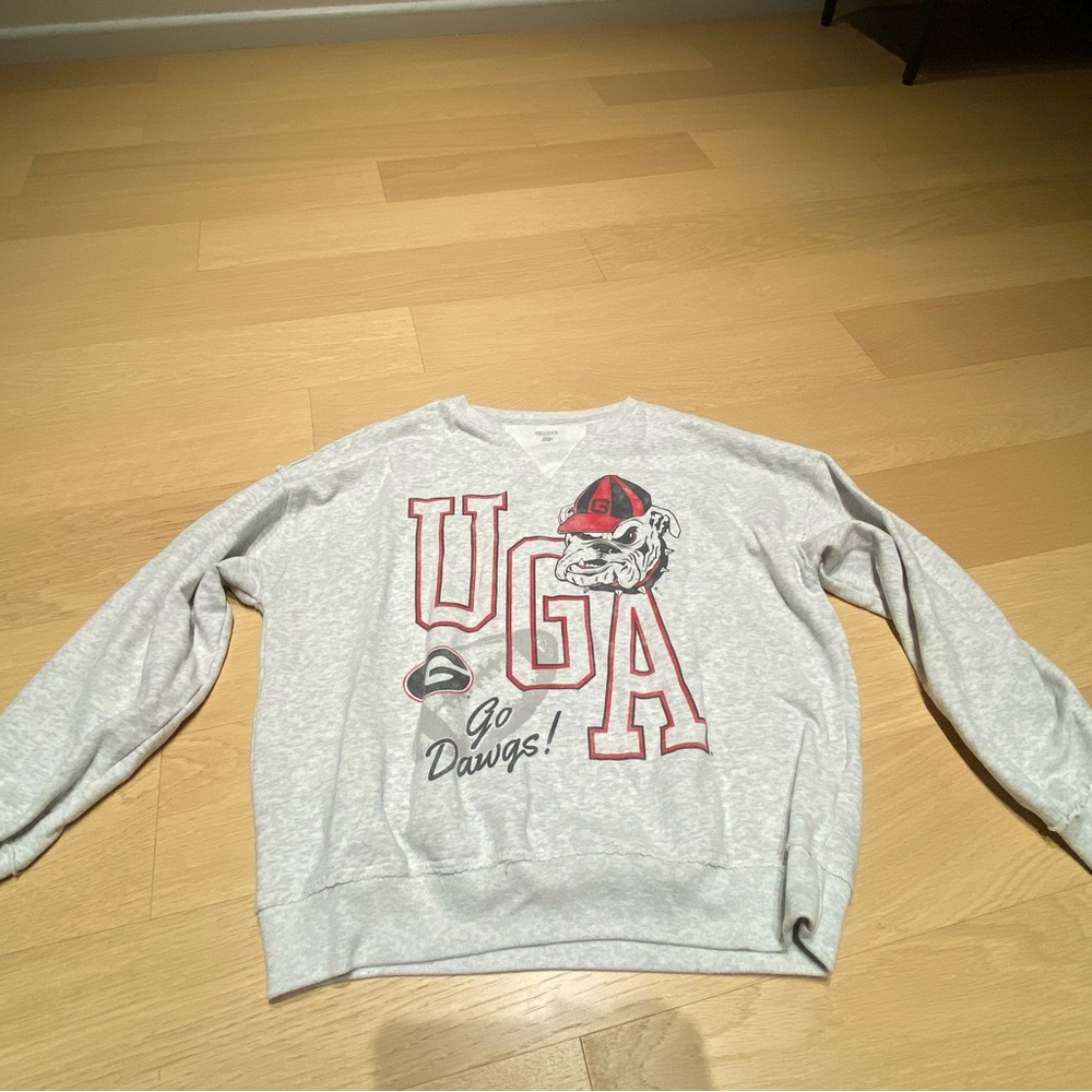 Hollister Gray Crewneck Sweater
